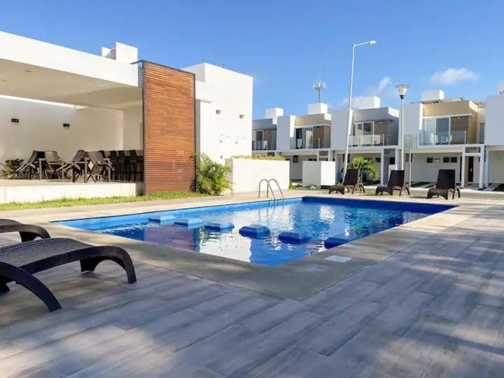 Elegante Y Preciosa Casa Con Excelente Ubicacion Villa Cancún Eksteriør billede