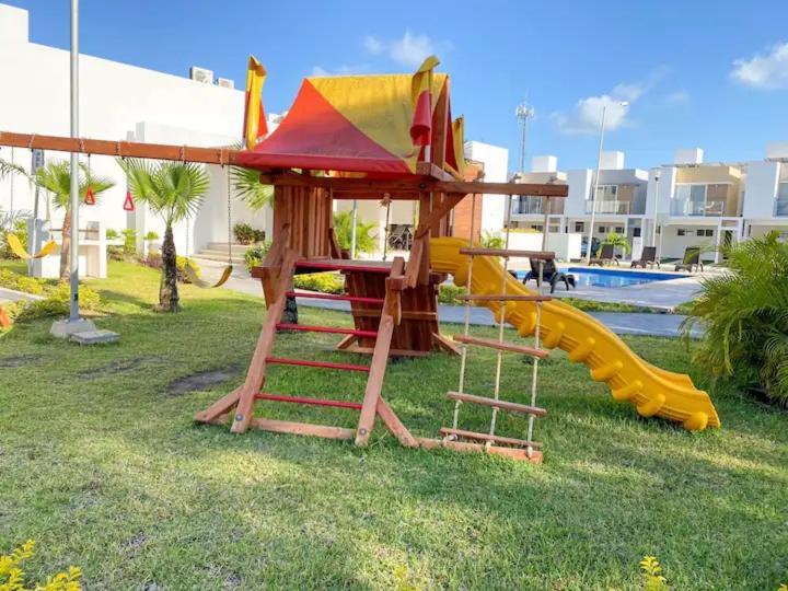 Elegante Y Preciosa Casa Con Excelente Ubicacion Villa Cancún Eksteriør billede